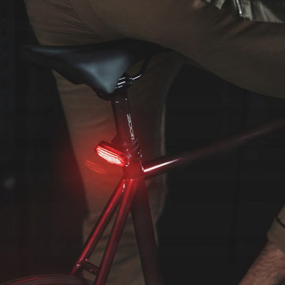 Tylna lampka latarka rowerowa czerwone światło LED USB